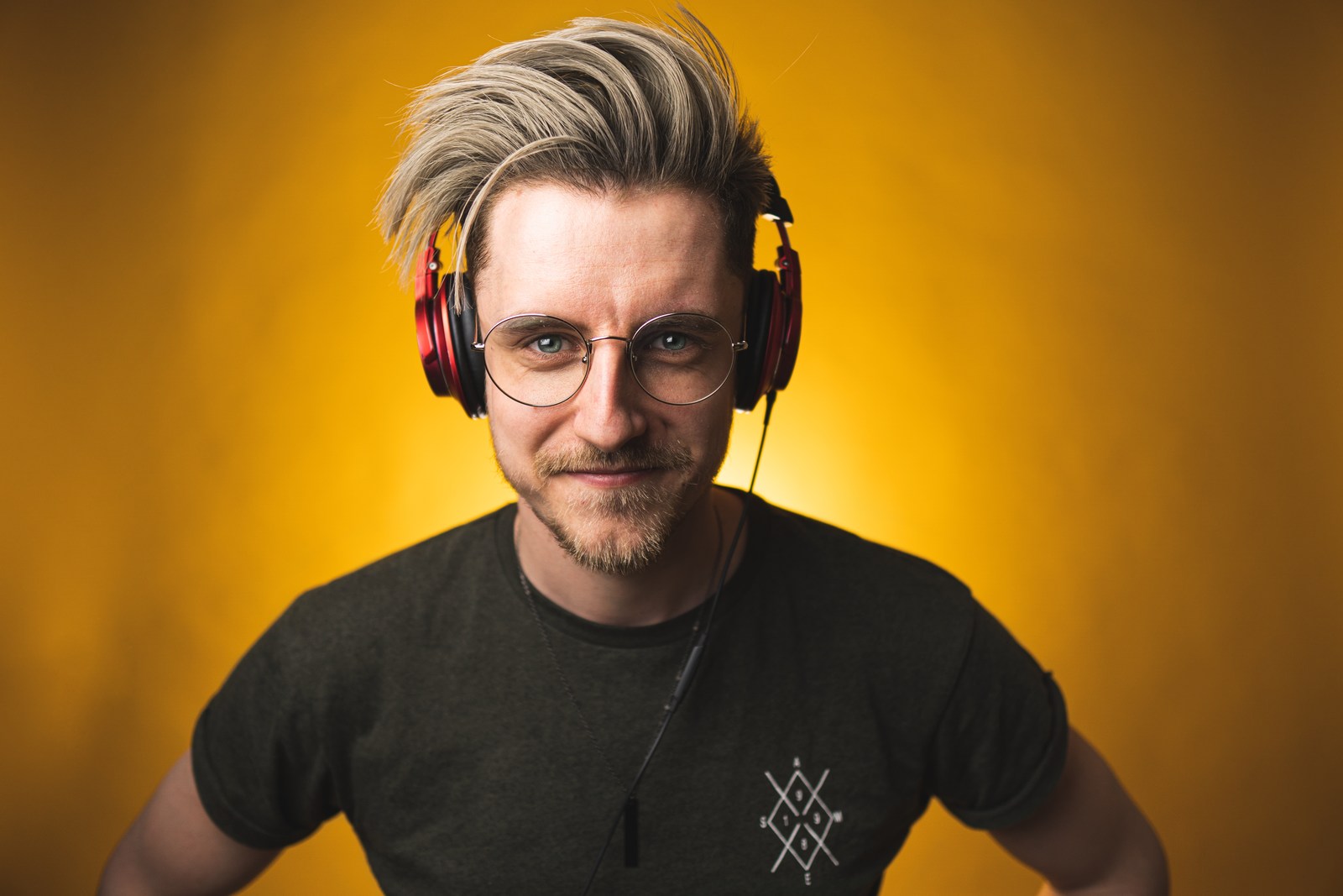 pre-odouds-styling-treatment-post-arcadian-clay-pomade-puder-lucjan (1) (1)_Easy-Resize.com